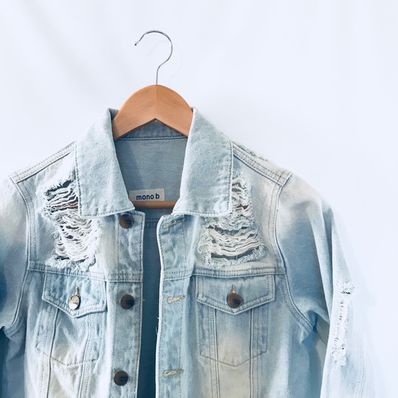 ✨NEW✨ Distressed jean jacket - Picture 2 of 7